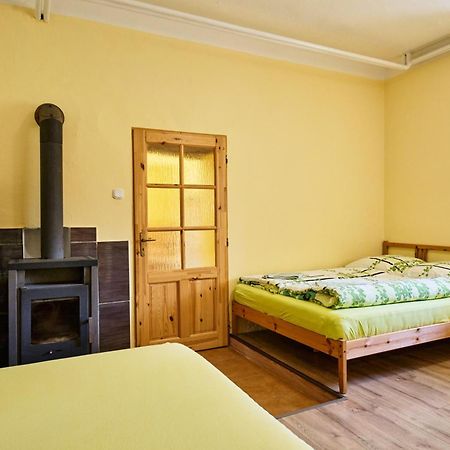 Chalupa Jenin Дольни-Дворжиште Экстерьер фото
